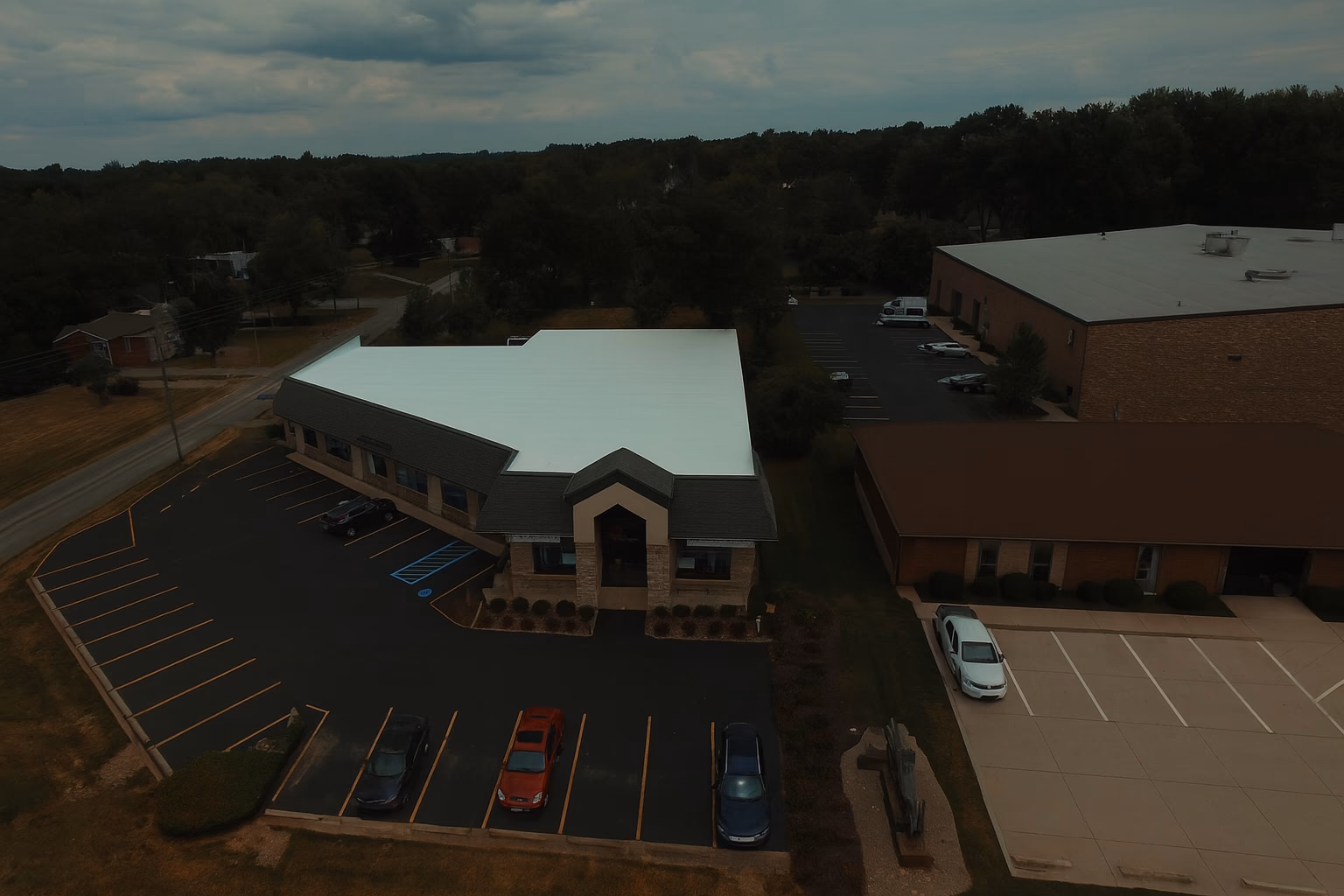 Tri-County Commercial Roofing LLC Logo